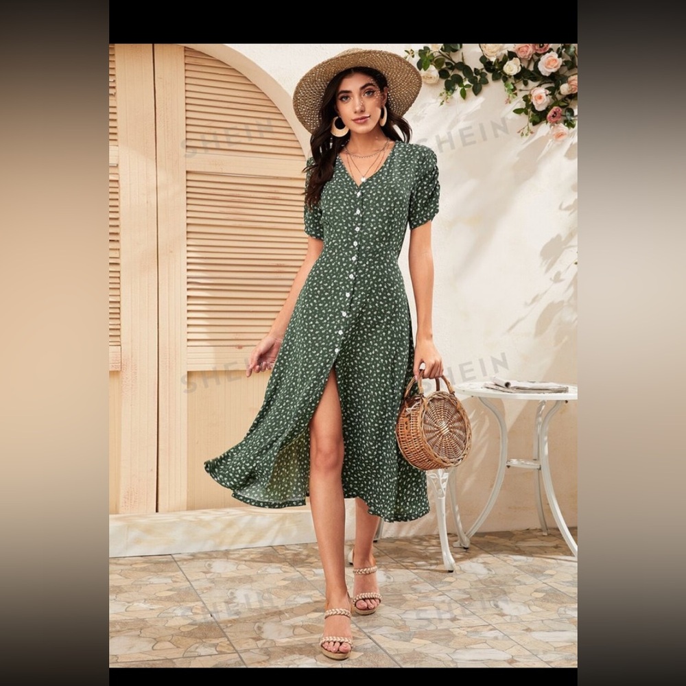 Flower green sundress. maxi. size small. EU36. size 4. elegant. sexy. NO FLAWS.